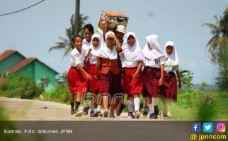 Mengejutkan, Seribuan Orang Tua Ajukan Surat Pindah Sekolah dari Batam - JPNN.com