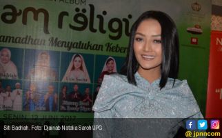 Siti Badriah Galau Ditinggal Mantan Pacar Menikah - JPNN.com