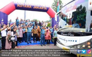 KSAL Berangkatkan 64 Bus Mudik Gratis Bagi Prajurit dan Keluarga TNI AL - JPNN.com