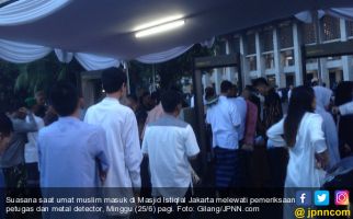 JK Lebih Dahulu di Masjid Istiqlal, Jokowi Menyusul - JPNN.com