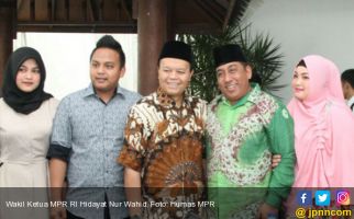 HNW Minta Pertemuan GNPF MUI dan Jokowi Tak Dipolitisasi - JPNN.com