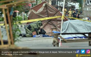 Hamdalah, Isi Tas Mencurigakan di Depok Bukan Bom - JPNN.com