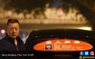 Sedih..Jadi Sopir Taksi Sambil Mencari Putrinya yang Sudah 23 Tahun Hilang - JPNN.com