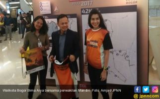 Lomba Marathon di Bogor Ini Benar-Benar Unik, Digelar Dinihari - JPNN.com