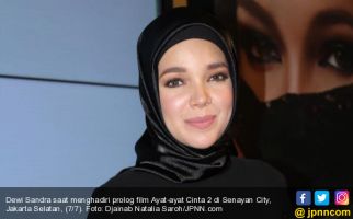 Dianggap Merendahkan Muslimah Bercadar, Dewi Sandra Minta Maaf - JPNN.com