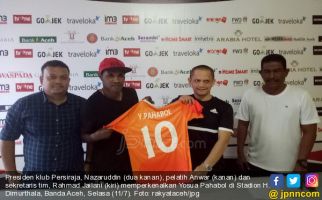 Teken Kontrak, Pahabol Resmi Gunakan Nomor 10 di Persiraja - JPNN.com