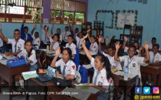 Kabar Gembira bagi Guru SMA - SMK di Nabire - JPNN.com