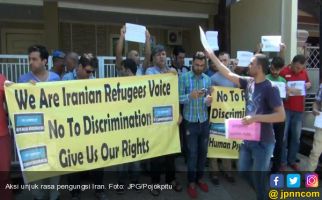 Pengungsi Iran Demo di Surabaya Minta Dipulangkan - JPNN.com