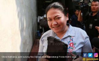 Dicecar 29 Pertanyaan, Agustin Beberkan Kronologis Kasus yang Menjerat Putri Nia Daniaty - JPNN.com