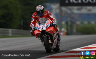 Galak di Lap Terakhir, Dovizioso Paling Kencang di FP2 MotoGP Austria - JPNN.com