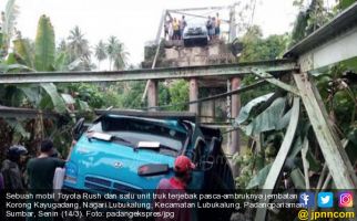 Ya Ampun, Rangka Jembatan Kayugadang yang Ambruk Itu Ternyata Bekas - JPNN.com