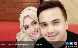 Sahrul Gunawan Unggah Foto Bareng Mantan Istri, Siap Rujuk? - JPNN.com