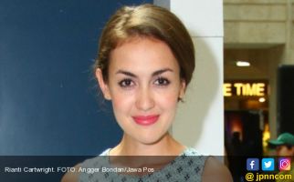Rianti Cartwright Tak Masalah Digantikan Dewi Sandra - JPNN.com