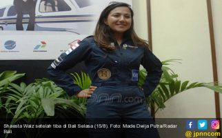 Shaesta Waiz, Pilot Perempuan Terbang Keliling Dunia Sendirian - JPNN.com