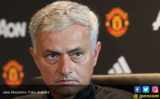 Jose Mourinho: MU Tak akan Terbuai dengan 4-0 - JPNN.com