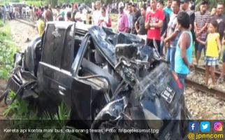 Sudah 90 Kali Kereta Api Sambar Orang - JPNN.com