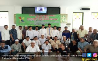Forum Silaturahmi Bangsa Intensif Gelar Pelatihan Mengurus Jenazah - JPNN.com