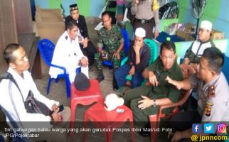 Guru Anti - NKRI Bakar Merah Putih, Langsung Ditangkap - JPNN.com