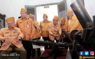 Sah! Pak Jokowi Naikkan Tunjangan & Dana Kehormatan Veteran - JPNN.com