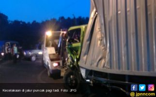 Kecelakaan Maut di Puncak, Libatkan 15 Kendaraan - JPNN.com