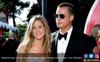 Ternyata! Ada Brad Pitt di Balik Perceraian Jennifer Aniston - JPNN.com