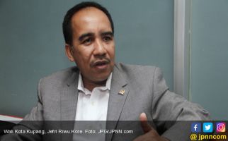 Wali Kota Ingatkan Jangan Pungut Biaya - JPNN.com
