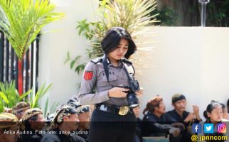 Polwan Hobi Nyanyi Ini Cari Pria Wangi dan Bisa Baca Alquran - JPNN.com
