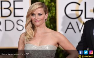 Reese Witherspoon Bersihkan Bintang Sendiri - JPNN.com