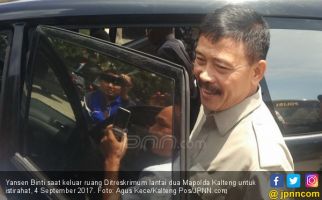 Kasus Pembakaran 7 Gedung SD, Polisi Sita Mobil Pelat Merah - JPNN.com