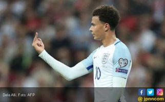 Gara-Gara Jari Tengah, Dele Alli Kena Sanksi FIFA - JPNN.com