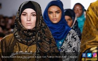 Desainer Indonesia Kritik Donald Trump lewat Busana Muslim - JPNN.com