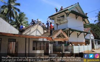 Imam Mengamuk Rusak 17 Rumah, Bakar Motor Koramil - JPNN.com