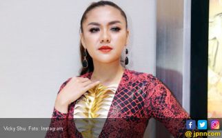 Menikah di Borobudur, Vicky Shu Siapkan 5 Baju Pengantin - JPNN.com