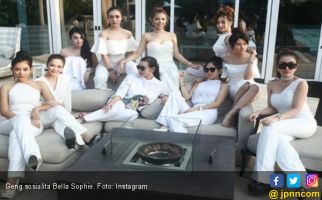 Wah, Bella Shofie Bikin Girl Squad Tandingan Nih? - JPNN.com