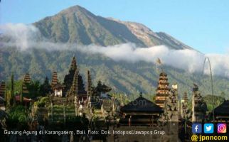 Gunung Agung Siaga, Warga Lombok Barat Diminta Waspada - JPNN.com