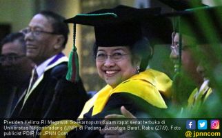 Megawati Pernah Dapat Nilai 3 untuk Kimia, Beginilah Jadinya - JPNN.com