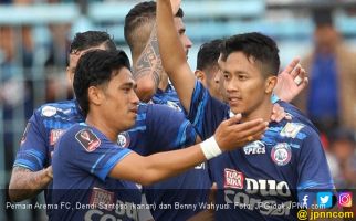 Jelang Lawan Pusamania, Pemain Arema Bercanda - JPNN.com