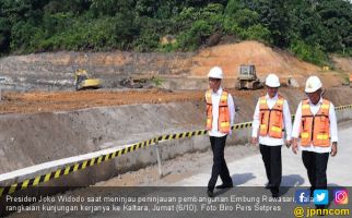 Presiden Jokowi: Pembangunan Embung Rawasari Selesai 2018 - JPNN.com