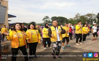 Akhir Pekan, Ketua MPR Zumba Bareng Penderita Diabetes - JPNN.com