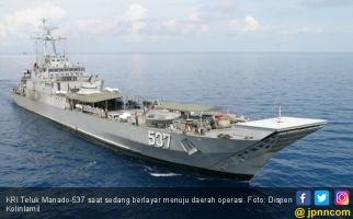 KRI Teluk Manado Debarkasi Satgas Pamtas RI-Malaysia - JPNN.com