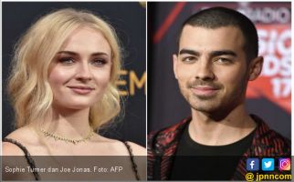 Kisah Sedih di Balik Tato Kembar Sophie Turner dan Joe Jonas - JPNN.com