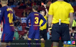 Barcelona vs Olympiakos: Pique Akhirnya Rasakan Kartu Merah - JPNN.com