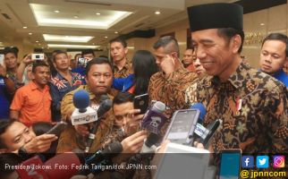 Jokowi Ingin Kendalikan Golkar Lewat 3 Tokoh - JPNN.com