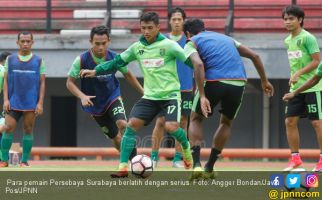 Dipersulit Dispora Surabaya, Persebaya Gagal Latihan di GBT - JPNN.com