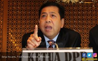 Siapa Pertama Kali Terima Surat Setnov Pilih Aziz Ketua DPR? - JPNN.com
