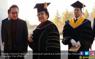 Satu Lagi, Gelar Doktor Honoris Causa untuk Megawati - JPNN.com