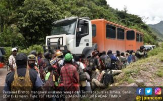 804 Warga Dievakuasi, 4 Meninggal saat Diisolasi KKB - JPNN.com