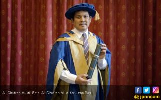 Ali Ghufron Mukti jadi Dokter untuk Membantu Banyak Orang - JPNN.com