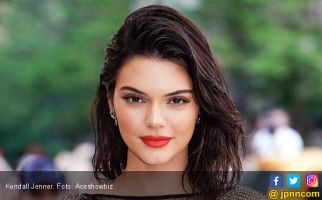 Setahun Raup Rp 297 M, Ini 5 Sumber Harta Kendall Jenner - JPNN.com