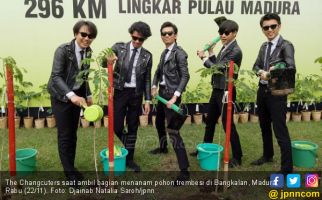 Kondisi Terkini Tria The Changcuters Seusai Ambruk di Panggung The Sounds Project - JPNN.com